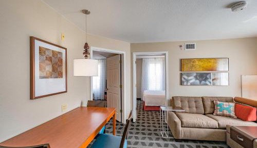 Two-Bedroom Suite