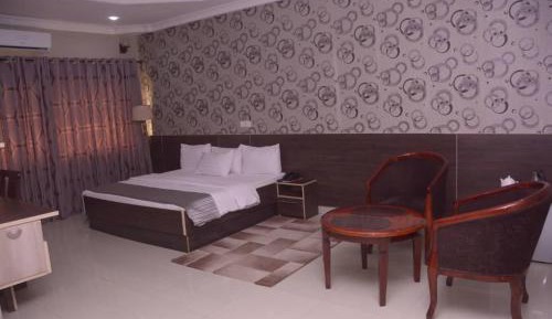 Superior King Room