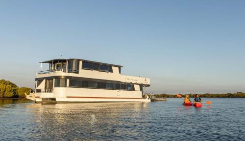 Four-Bedroom Holiday Home