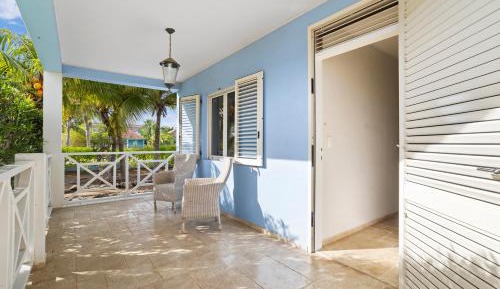 One-Bedroom Apartment with Balcony and Water View