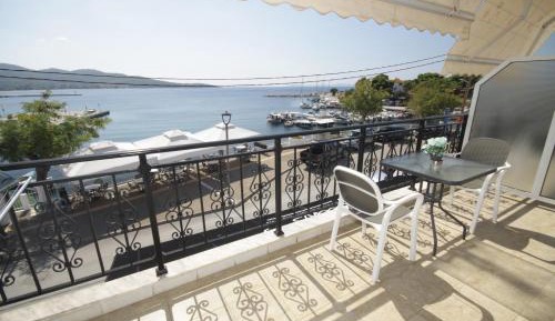 Studio with Sea View