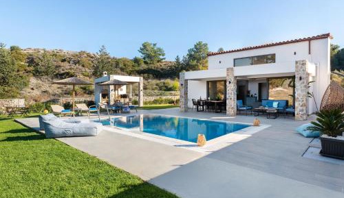 Aiora Luxury Villa 1