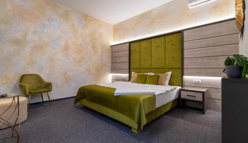 Superior King Room