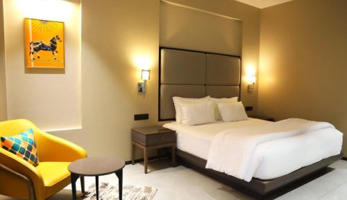 King Room with Lake View