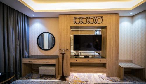 Executive Suite
