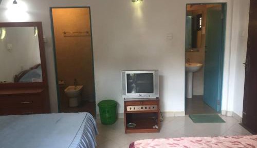 Deluxe Family Room