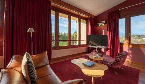 Riscal Suite, 1 King, Vineyards view, Mountain view