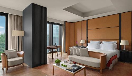  Superior Room with One King Bed and City View (Free Mini-bar soft drinks & beers + 1.9 mi pick-up or drop-off service + Berluti shoe shinning & pressing service)