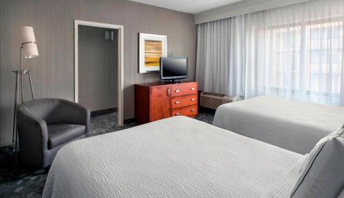 Newly Renovated, 1 Bedroom Junior Suite, 2 Double