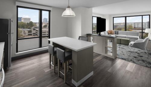 One Bedroom Kitchen Suite with Two Queen Beds and Sofa Bed