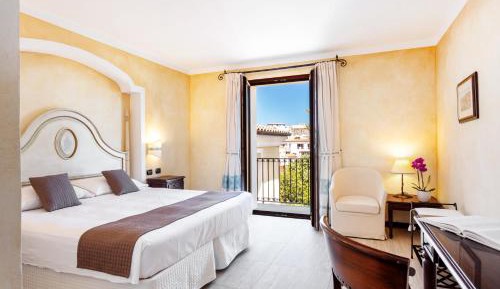 Classic Double Room