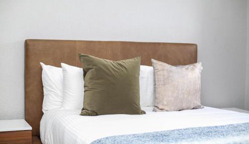 Luxury King Room