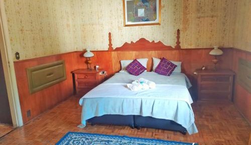 Deluxe Queen Room