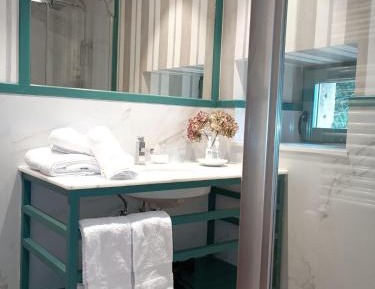 Twin Room with View