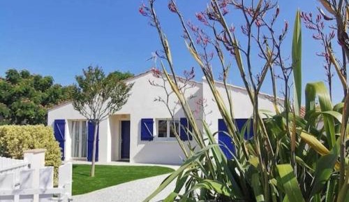 Four-Bedroom Holiday Home