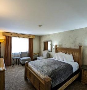 Queen Room