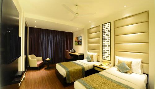 Executive Twin Room with Free Airport Pickup