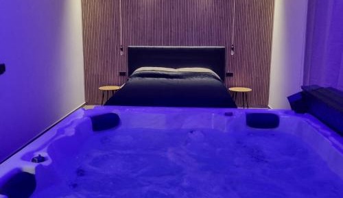 Suite with Spa Bath