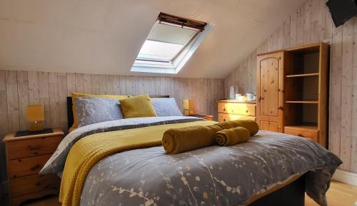 Double Room with Private Bathroom