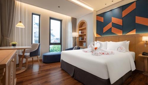 Suite with City View