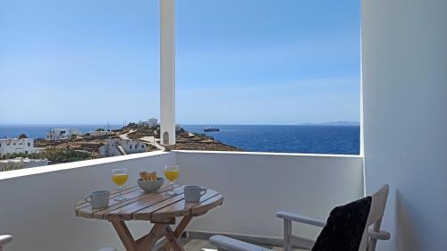 Studio with Sea View