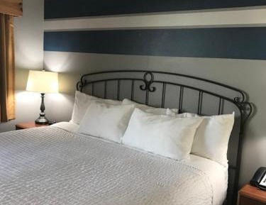 King Room with Spa Bath