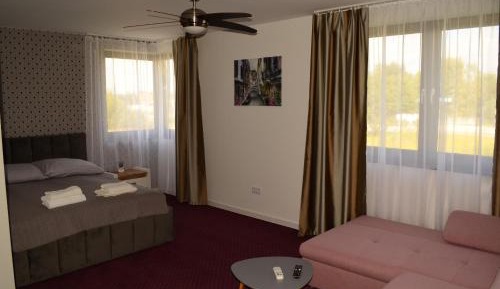 Two-Bedroom Deluxe Apartment