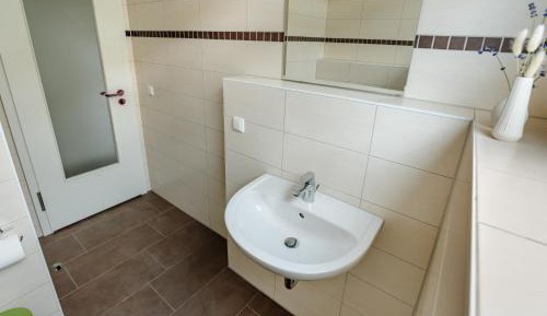 Small Single Room