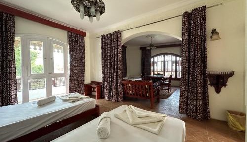 Front Sea View Suite