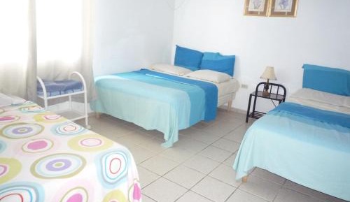 One-Bedroom Apartment with Sea View (5 Adults)