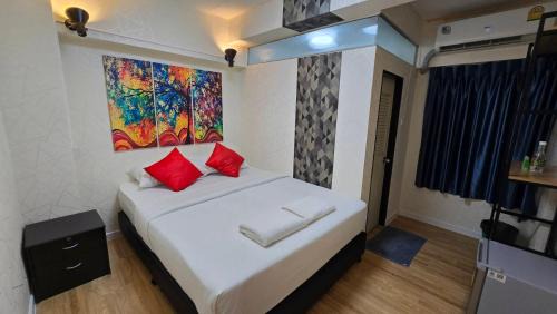 Queen Room