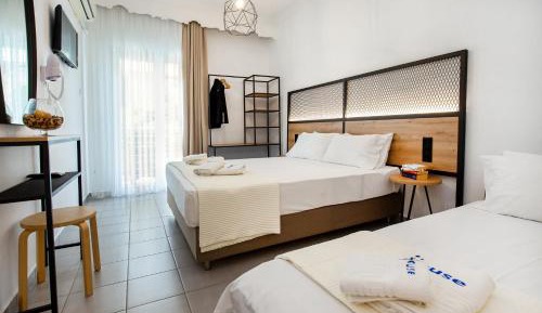 Triple Room with Terrace