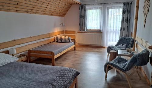 Double or Twin Room with Mountain View