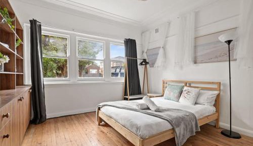 Double Room with Shared Bathroom