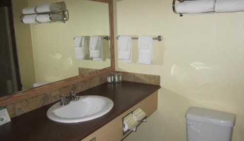 Deluxe Queen Room with Two Queen Beds