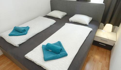 One-Bedroom Apartment - Top 4