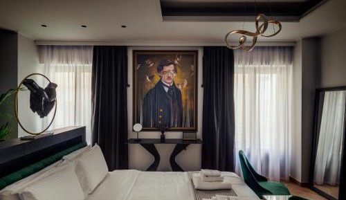 Deluxe Suite with Spa Bath
