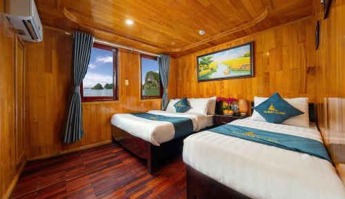 Deluxe Triple Room with Sea View