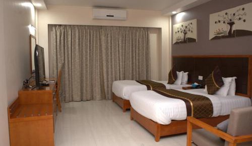Twin Room with View