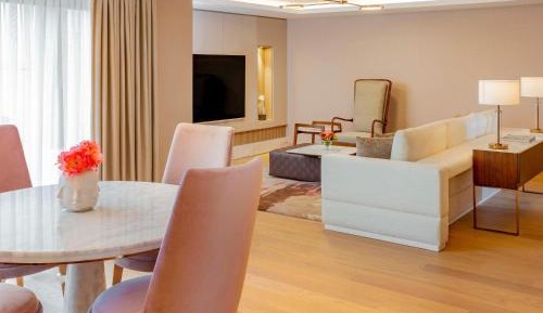 Presidential Suite