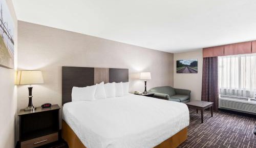 Deluxe King Room - Non-Smoking