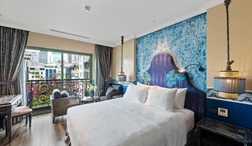 King Suite with Balcony
