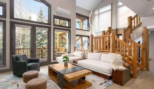 Four-Bedroom Apartment