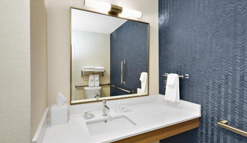 Guest Room, 1 King