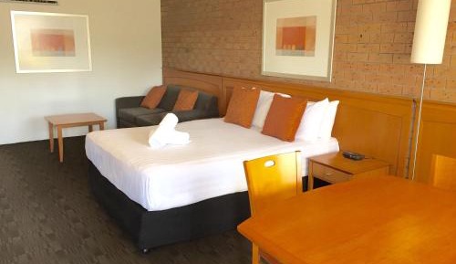 Executive Queen Suite