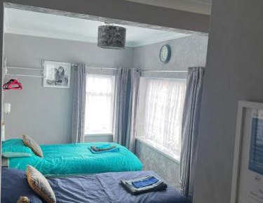 Economy Twin Room