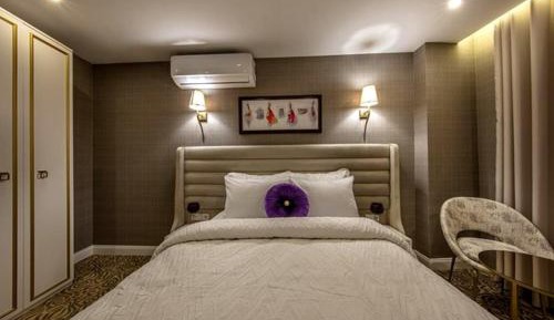 Large Double Room
