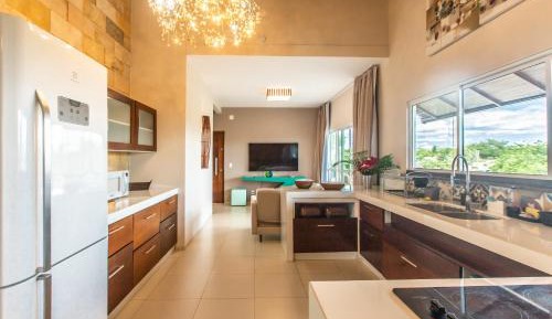 Two-Bedroom Deluxe Apartment with Balcony