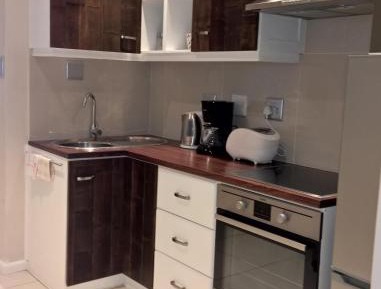 Suite with Kitchen