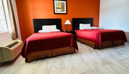 Queen Room with Two Queen Beds - Non-Smoking